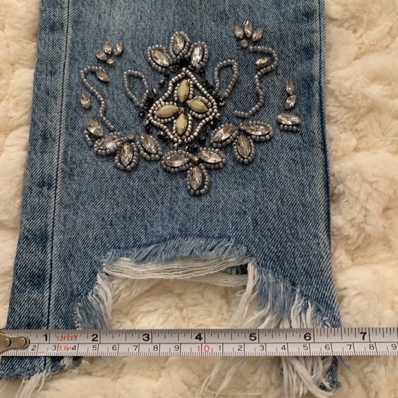 Zara Basic Z1975 Denim Jeans with Embellishments and Frayed Hem • Size 4 - Picture 10 of 14